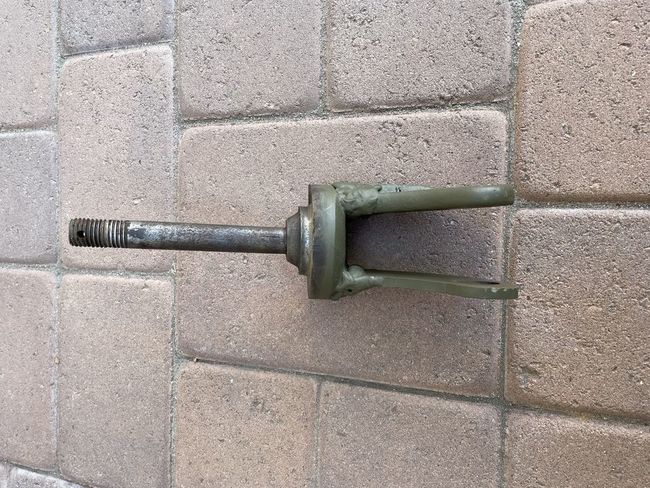 M10 landing leg yoke