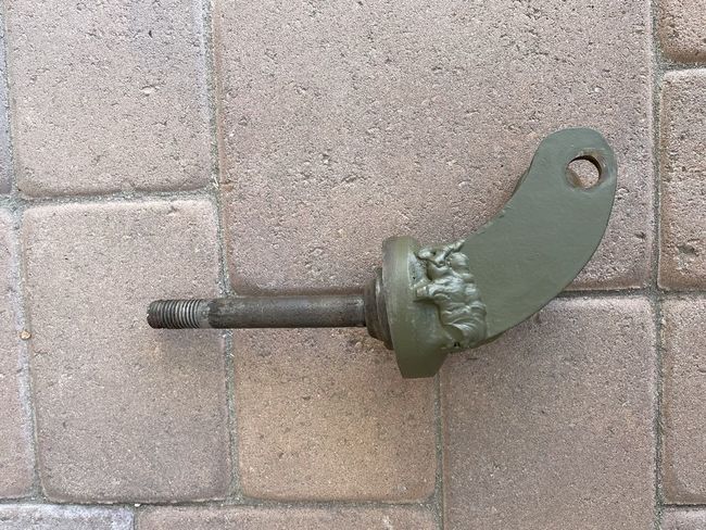 M10 landing leg yoke