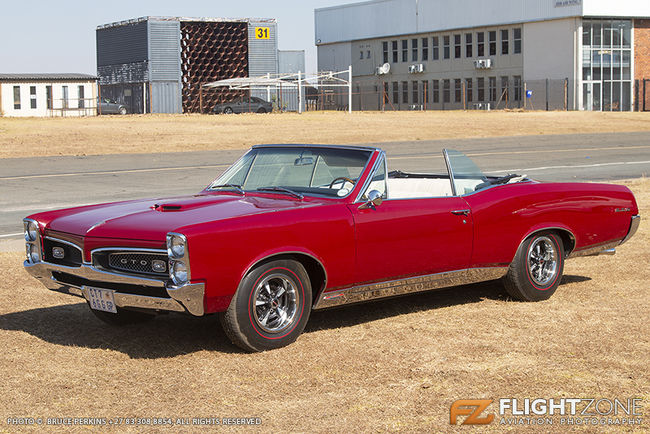 Pontiac GTO Convertible Rand Airport FAGM Car