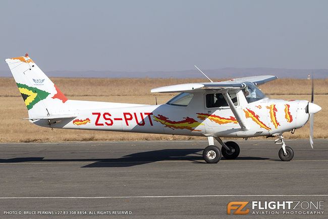 Cessna 152 ZS-PUT Rand Airport FAGM