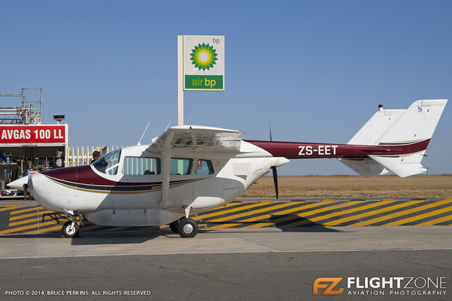 Cessna 337 Skymaster ZS-EET Rand Airport FAGM