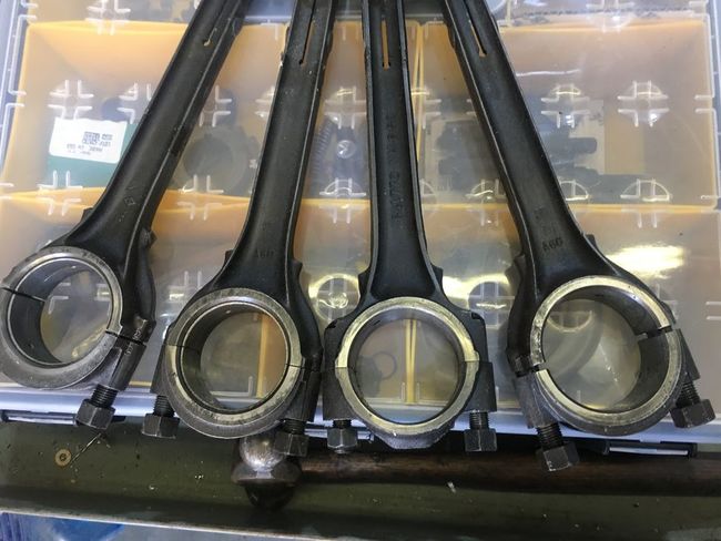 Connecting rods