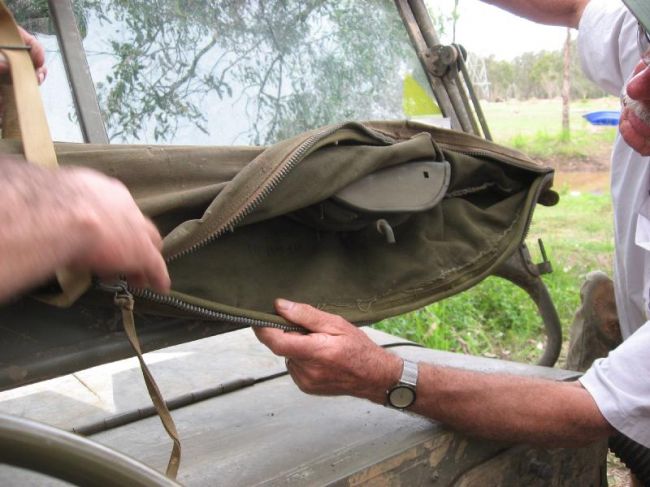 Original MB/GPW rifle holder canvas cover