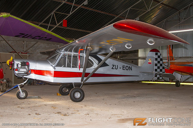 Cubby ZU-EON Circus Airfield
