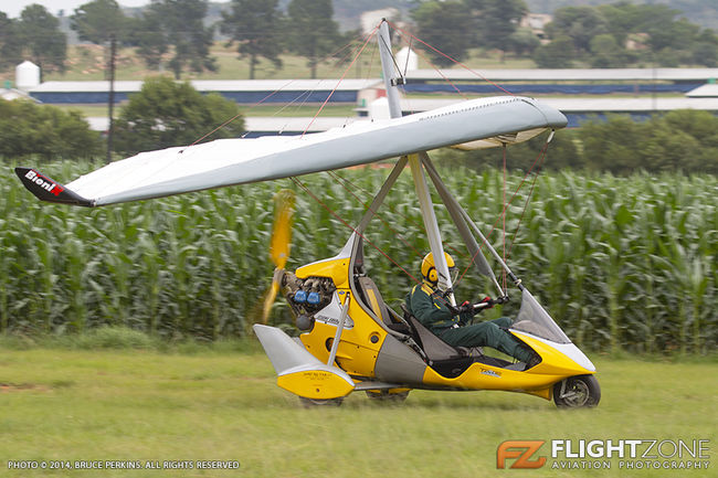 Air Creation Tanarg ZU-TAN Circus Airfield