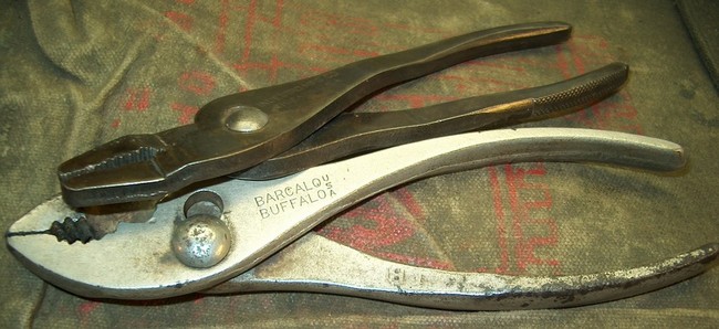 Indestro_B-B_pliers_compare