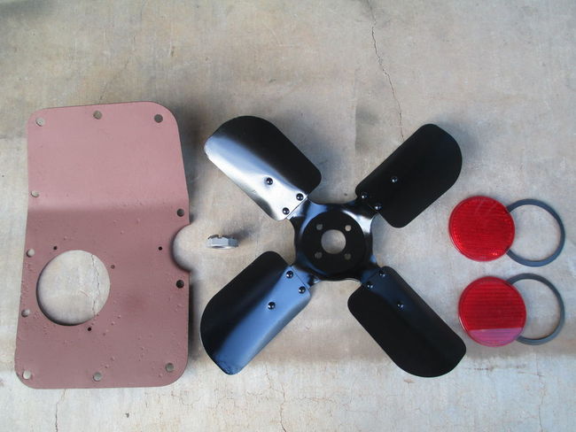 Asst WW2 Jeep Parts