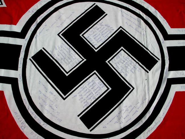 Kriegsflagge_691st_TD_Souvenir_center