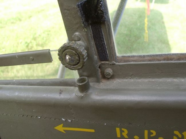 L4_screw_window_stop_level_point_strip