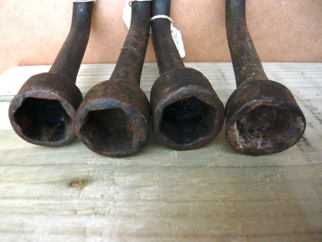 Lug_wrench_WO_d
