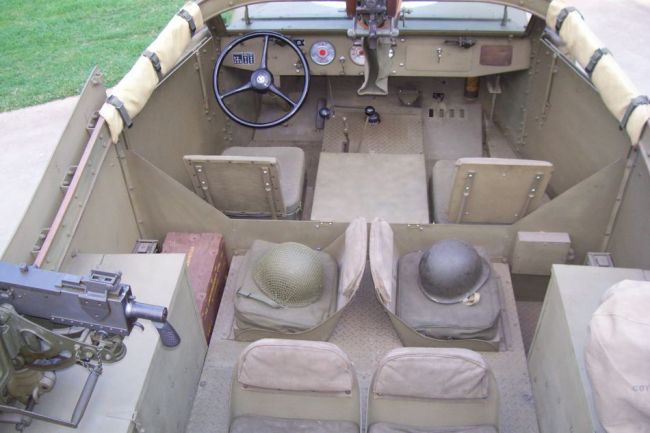 M3A1_Interior_Front