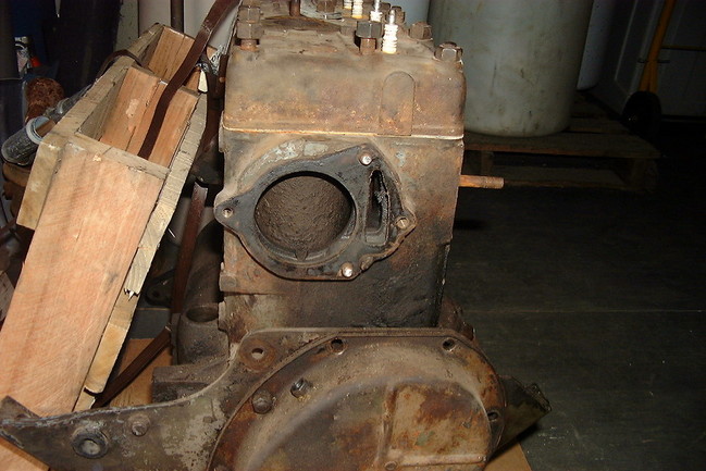 MB_104711_--water_pump_area_view