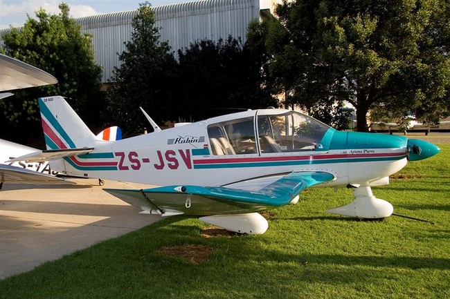 Robin DR400 ZS-JSV Rand Airport FAGM