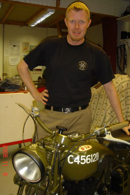 Me_with_M20_bike