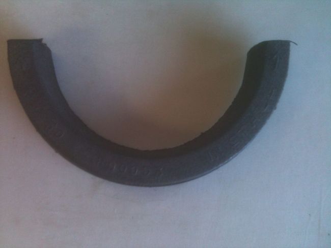 Half rear oil seal ..