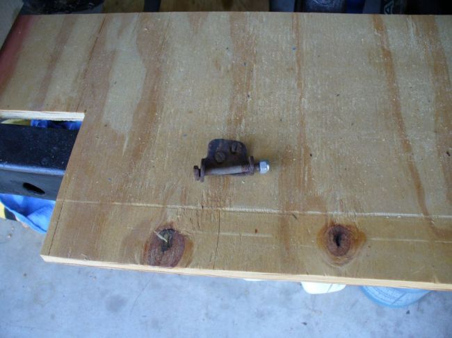 gas pedal bracket
