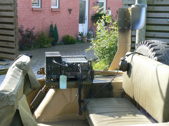 UHF RT-1053