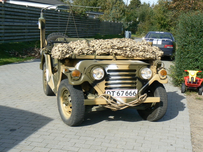 front  AMC M151A2