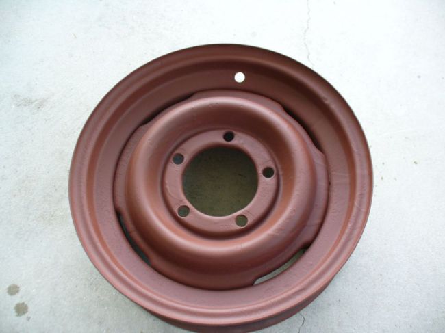 15x4.5 KH rim dated 8-60