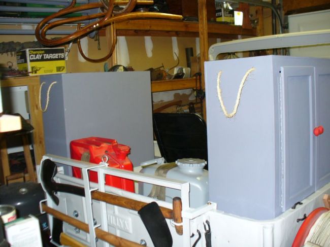cook box/pantry on tub