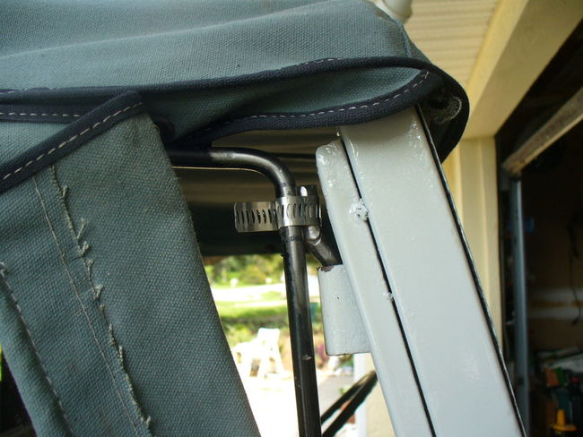upper hinge pin adjustment