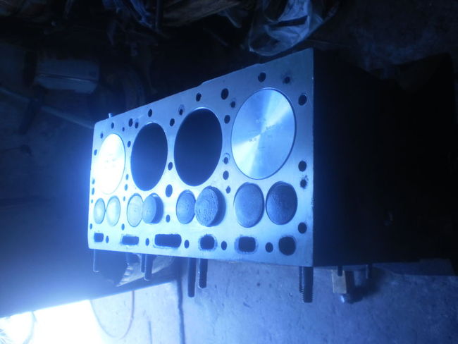 Motor Continental 4 L del Ika.-