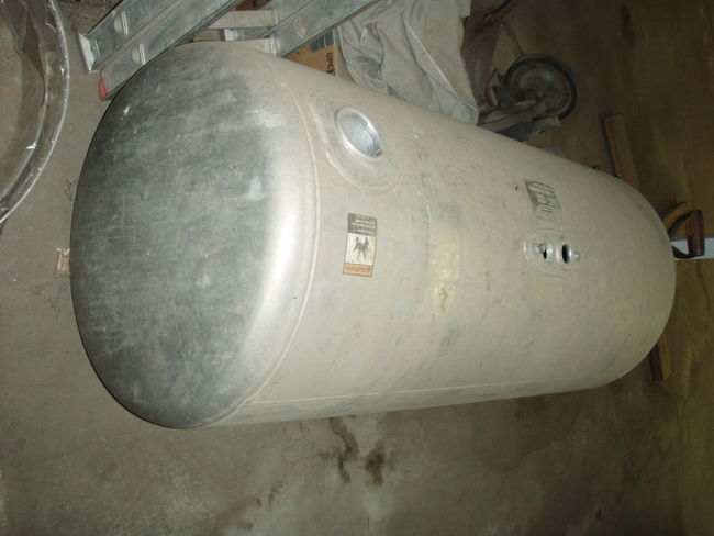 pete fuel tank