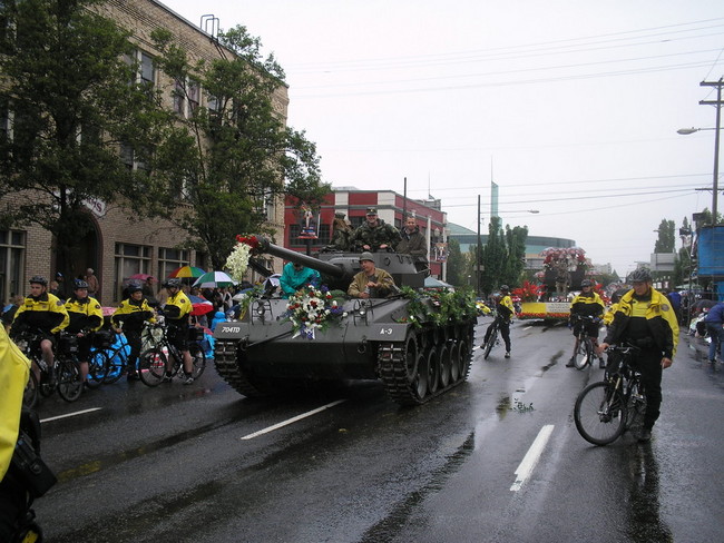 PC310205