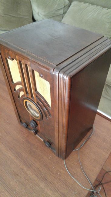 Philco_38-610a