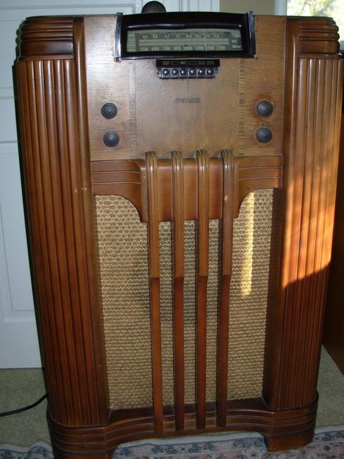 Philco_41-260