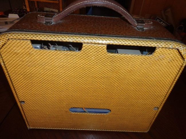 Philco_Portable2