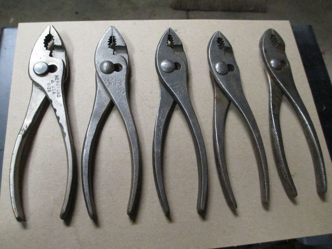 Pliers