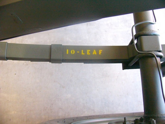 Propeller_shafts_and_steering_wheel_painted_005