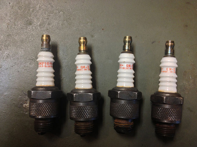 QM-2 spark plugs