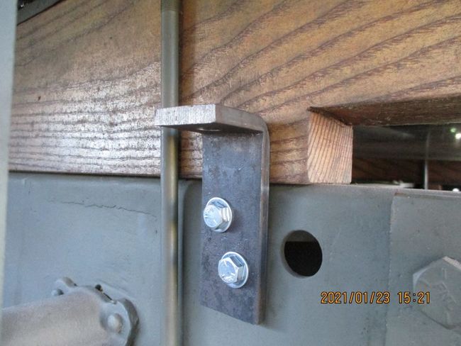 Rear_Bed_Hold-Down_Parts_3_