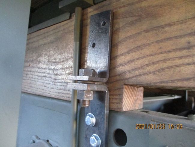 Rear_Bed_Hold-Down_Parts_4_