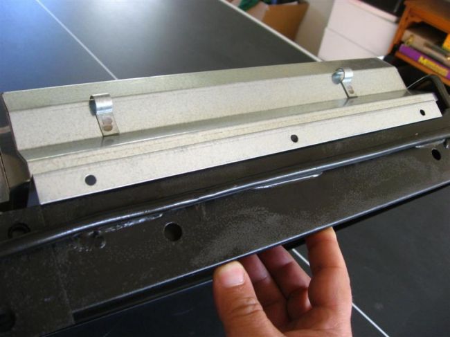 Radiator shroud