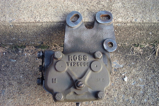 Ross_steering_box_002