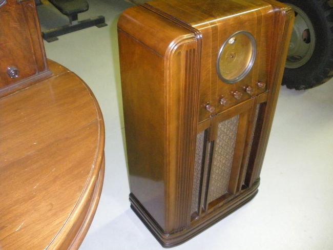 Silvertone_4585_me4