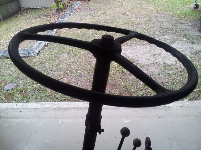 Steering_wheel_3