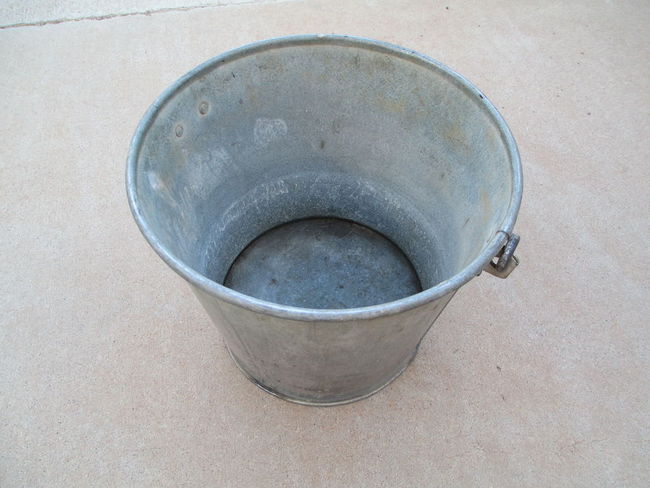 Strap_Bottom_Bucket_top