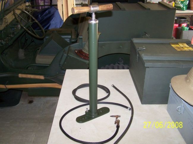 Tire_pump_010-1200
