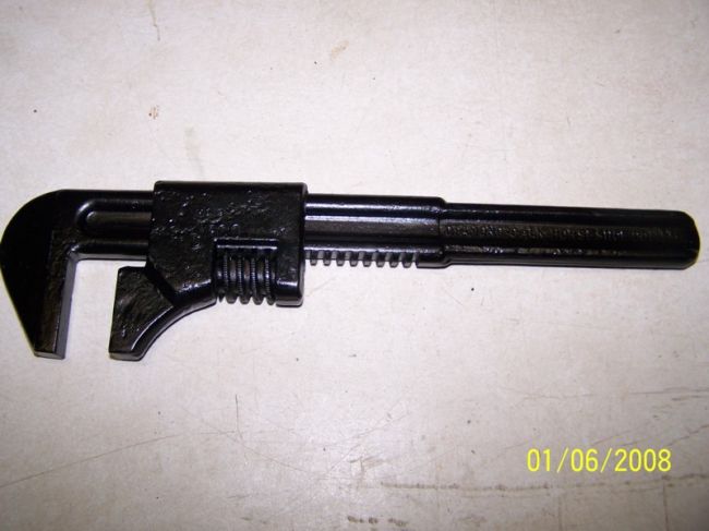 Tools_in_tool_kit_033-800