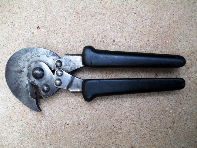 USMC_1945_Wire_Cutters