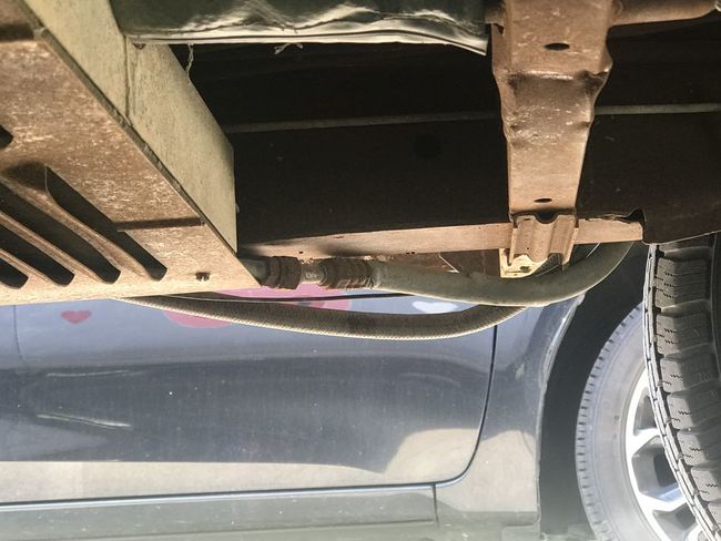 VW Air Conditioning hose?