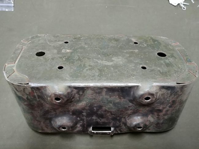 WW2_Can_Bracket_bottom_and_back