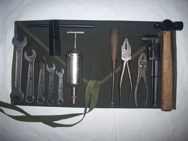 WWII_JEEP_TOOL_KIT