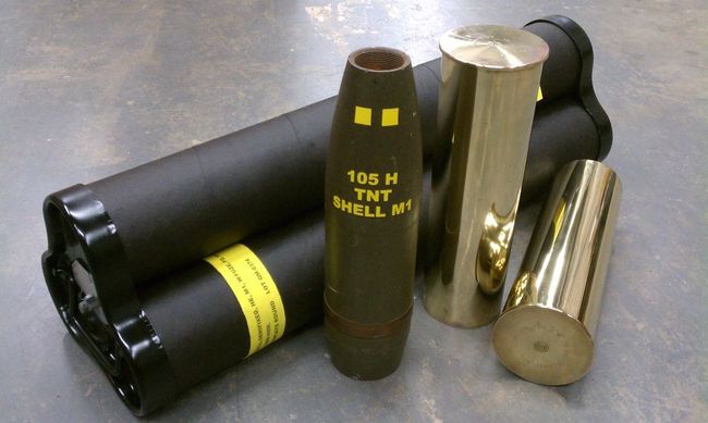 WWII_U_S_105mm_Fiber_Container_Set