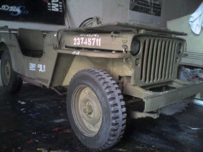 b33