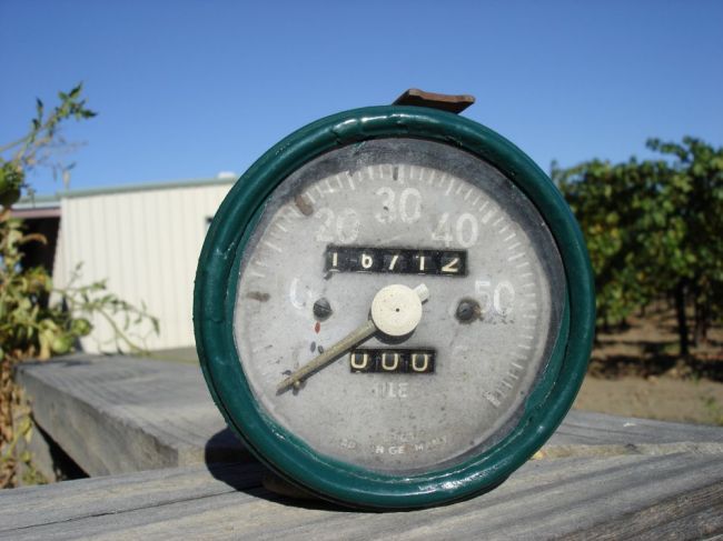 Speedometer Front
